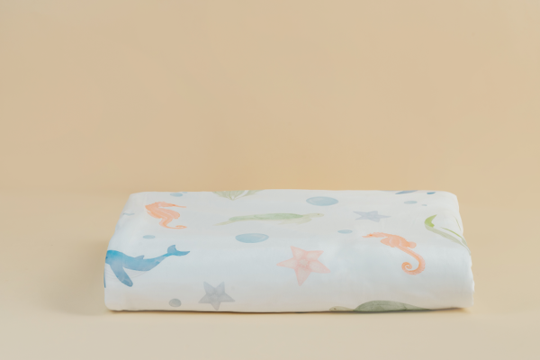 Mamyhughug Aisuki Cool-Touch Blanket