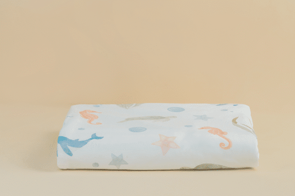 Mamyhughug Aisuki Cool-Touch Blanket (Ocean Pattern)