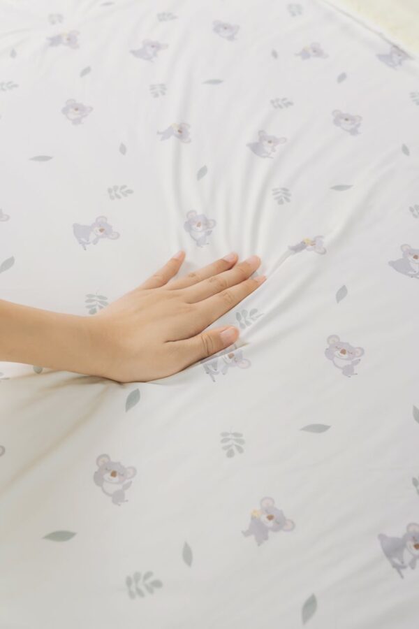 Mamyhughug Aisuki Cool-Touch Blanket