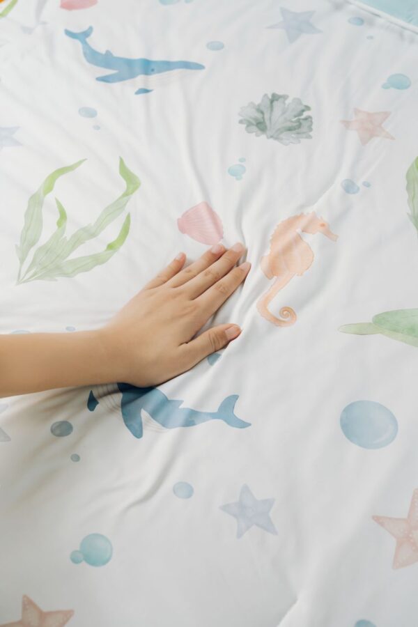 Mamyhughug Aisuki Cool-Touch Blanket